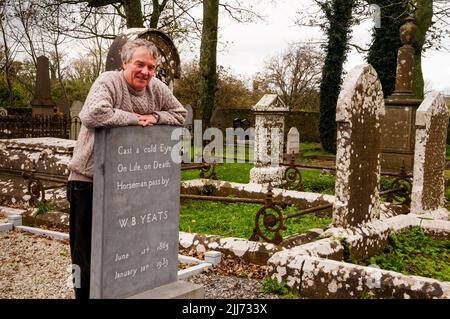 W.B.YEATS GRAVE UNDER THE FOOTHILLS OF BEN BULBEN IN ST COLUMBA'S ...