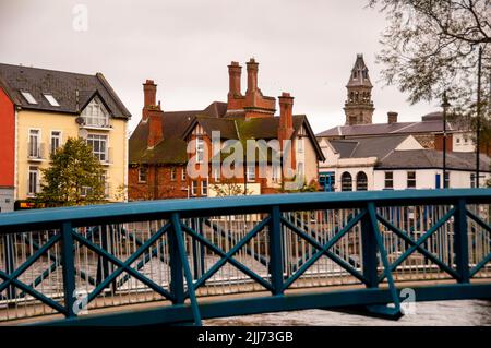 Pedestrian walkways along the Rockwood Parade on The River Garavogue in Sligo, northwest Ireland. Stock Photo