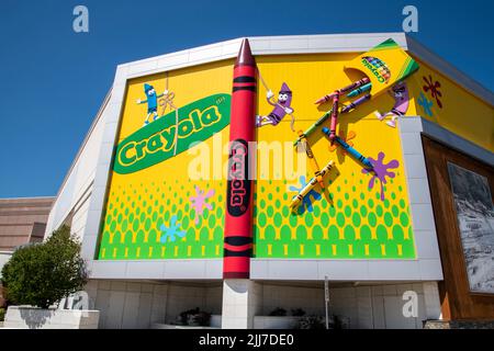 Bloomington, Minnesota. Mall of America.  Crayola experience store logo. One of over 500 stores at the mall. Stock Photo