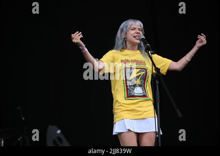 pixy-performing-at-tramlines-festival-uk-23-07-2022-stock-photo-alamy