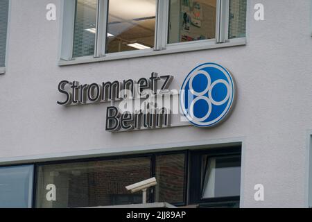 Logo der Stromnetz Berlin Gmbh in der Eichenstrasse , Tochterunternehmen des Energiekonzerns Vattenfall Europe, Berlin Treptow, Stock Photo