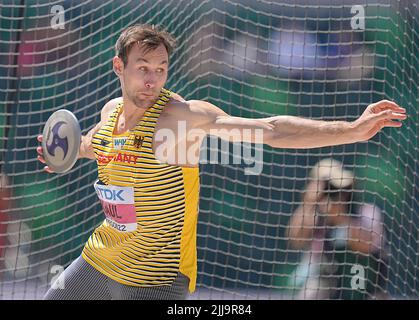 Eugene, USA. 24th July, 2022. Athletics: World Championship, Niklas Kaul (USC Mainz), Decathlon, Discus. Credit: Michael Kappeler/dpa/Alamy Live News Stock Photo