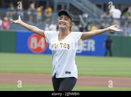 Pittsburgh, United States. 24th July, 2022. Actress Jane Seymour after throwing out the first pitch before the start of the Pittsburgh Pirates and Miami Marlins game at PNC Park on Sunday July 24, 2022 in Pittsburgh. Photo by Archie Carpenter/UPI Credit: UPI/Alamy Live News Stock Photo