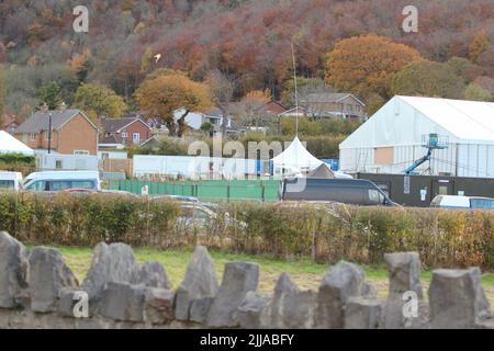 Vehicles coming and going at Gwrych Castle in Abergele, Wales the location dor ITV's 2021 'I'm A Celebrity...Get Me Out Of Here' Featuring: Atmosphere Where: Abergele, United Kingdom When: 20 Nov 2021 Credit: WENN.com Stock Photo