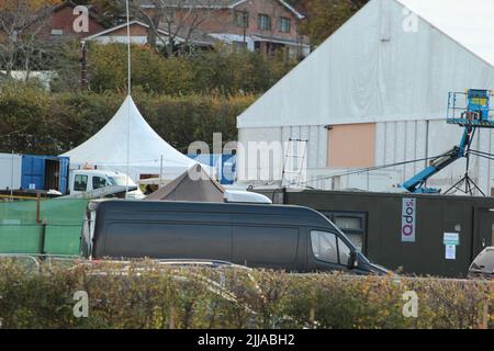 Vehicles coming and going at Gwrych Castle in Abergele, Wales the location dor ITV's 2021 'I'm A Celebrity...Get Me Out Of Here' Featuring: Atmosphere Where: Abergele, United Kingdom When: 20 Nov 2021 Credit: WENN.com Stock Photo