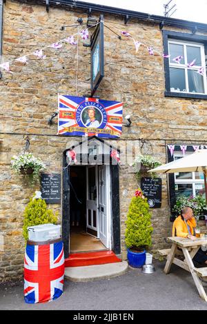 Pendleton Clitheroe, Lancashire, village celebrates Queen Elizabeth ...