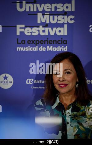 Teatro Real, Madrid, Spain. 24th July, 2022. Universal Music Festival 2022, Zaz: Isabel Gemio during the photocall of the Zaz concert. Gemio is a Spanish television and radio journalist and presenter. Credit: EnriquePSans/Alamy Live News Stock Photo