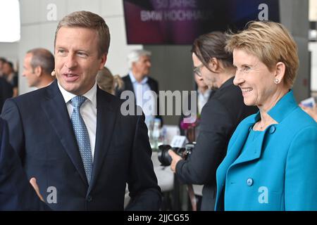 From left: Oliver ZIPSE (BMW Management Chairman), Susanne KLATTEN (richest woman in Germany), (entrepreneur and major shareholder BMW). Anniversary event ?50 years BMW high-rise? on July 22nd, 2022 in Munich ?SVEN SIMON Fotoagentur GmbH & Co. Pressefoto KG # Prinzess-Luise-Str. 41 # 45479 M uelheim/R uhr # Tel. 0208/9413250 # Fax. 0208/9413260 # GLS Bank # BLZ 430 609 67 # Account 4030 025 100 # IBAN DE75 4306 0967 4030 0251 00 # BIC GENODEM1GLS # www.svensimon.net. Stock Photo