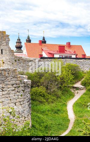 Visby City Wall (Visby Ringmur Visby Ring Wall) around the medieval town of Visby on the island of Gotland in the Baltic Sea off Sweden Stock Photo