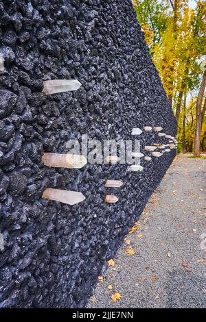 KYIV, UKRAINE - OCT 17, 2021: The interesting design of Crystal Wailing Wall in Babyn Yar (Babi Yar) Holocaust Memorial Park, on Oct 17 in Kyiv Stock Photo
