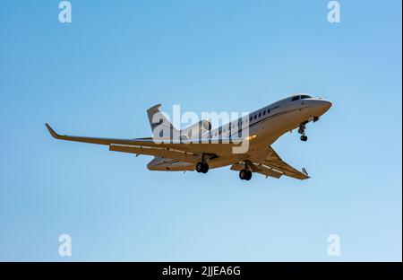 private airliner or private jet aircraft coming in to land at the airport in zante or zakynthos in greece, millionaires lifestyle private plane or jet Stock Photo