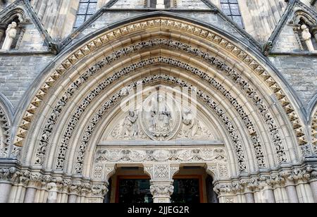 EDINBURGH, SCOTLAND - 12 JULY 2022: Entrance to St Mary's Episcopal Cathedral, or the Church of St Mary the Virgin, designed by George Gilbert Scott Stock Photo
