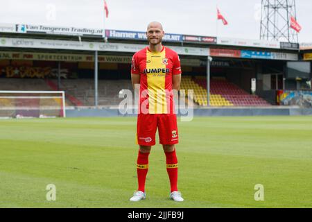 DEVENTER, NETHERLANDS - JULY 22: Gerrit Nauber during the photocall of Go Ahead Eagles at De Adelaarshorst on July 22, 2022 in Deventer, Netherlands (Photo by Henny MeyerinkOrange Pictures) Stock Photo