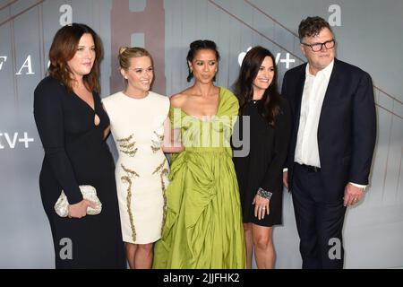 New York, NY, USA. 25th July, 2022. Cast at arrivals for SURFACE Series Premiere on APPLE TV, Morgan Library, New York, NY July 25, 2022. Credit: Quoin Pics/Everett Collection/Alamy Live News Stock Photo