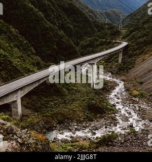 View from Otira Viaduct lookout, Arthur’s Pass National Park, Canterbury, South Island Stock Photo