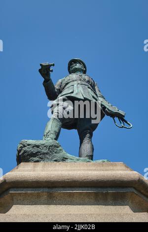 A standing bronze statue of Lieutenant-Colonel Lord Ninian Edward Crichton Stuart, killed in WWI. In Cardiff, Wales, United Kingdom. Stock Photo
