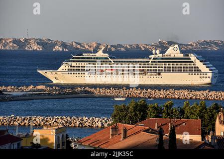 Marseille, France. 26th July, 2022. The liner Nautica cruise ship arrives at the French Mediterranean port of Marseille. Credit: SOPA Images Limited/Alamy Live News Stock Photo