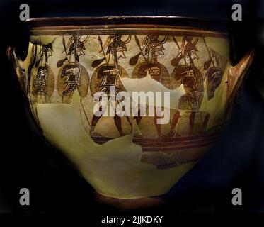 Marching soldiers on the Warrior Vase, , Large krater depicting men in full armour. ‘House of the Warrior krater’, Mycenae acropolis. 12th century BC, Mycenaean Greece , Mycenaean civilization, Bronze Age in Ancient Greece 1750 to 1050 BC, Mycenae, National Archaeological Museum in Athens. Stock Photo