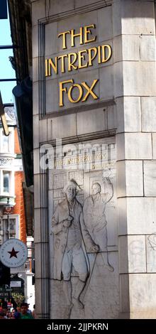 Moo - The Intrepid Fox - Peter Street / 97–99 Wardour Street, Soho, London, England, UK,  W1F 0UD Stock Photo