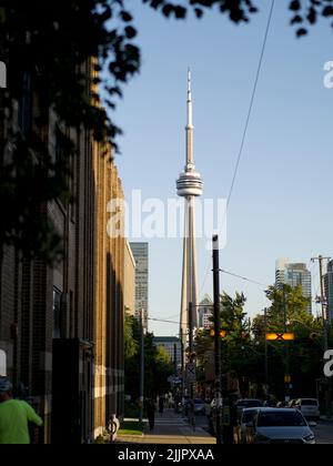 A vertical shot of the CN tower in Downtown Toronto Stock Photo - Alamy