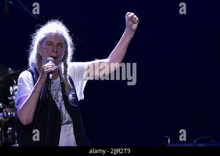 Roma, Italy. 27th July, 2022. Patti Smith during the Concert Patti Smith Quartet, 27th July 2022, Roma Summer Fest 2022, Auditorium Parco della Musica, Rome, Italy Credit: Independent Photo Agency/Alamy Live News Stock Photo