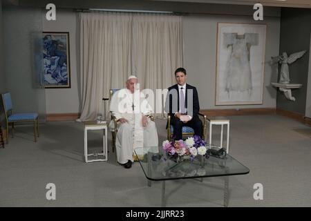 Quebec City,  Canada,  27 July, 2022. Pope francis meets Canadian Prime Minister Justin Trudeau  at the  Citadelle de Quebec (photo by Vatican Media). Credit: Vatican Media/Picciarella/Alamy Live News Stock Photo