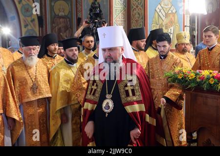 KYIV, UKRAINE - JULY 28, 2022 - Primate of the Orthodox Church of Ukraine, Metropolitan of Kyiv and Ukraine Epifanii prepares to conduct a divine litu Stock Photo