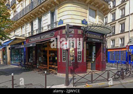 France, Paris, The famous Boulangerie Artisanale, bakery and pastry in Rue Jean-Pierre Timbaud corner Boulevard Voltaire 11 Arrondissement   Photo © F Stock Photo