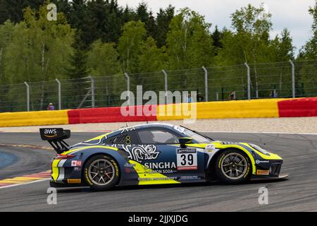 39 Singha Racing Team TP 12, Porsche 911 GT3-R of Piti BHIROMBHAKDI, Christophe HAMON, Tanart SATHIENTHIRAKUL, Earl BAMBER, in action track, piste, during the TotalEnergies 24 hours of Spa 2022, 7th round of the 2022 Fanatec GT World Challenge Europe Powered by AWS, from July 27 to 31, 2021 on the Circuit de Spa-Francorchamps, in Stavelot, Belgium - Photo Paul Vaicle/DPPI Credit: DPPI Media/Alamy Live News Stock Photo