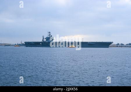 USS John C. Stennis CVN-74 departs NAS North Island, Coronado, California for the open sea Stock Photo