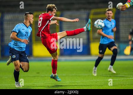 SARAJEVO - Chance for Hakon Evjen of AZ Alkmaar during the second qualifying round of the Conference League match between FK Tuzla City and AZ at the stadium Grbavica on July 28, 2022 in Sarajevo, Bosnia and Herzegovina. ANP ED OF THE POL Stock Photo