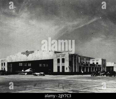 Beauty In Aviation architecture -- Architecture and aviation, oldest and newest of arts, effected an imposing alliance to bring the utmost beauty and utility to these hangars at now ultra-modernized Roosevelt field. September 15, 1930. (Photo by International News Photo Inc.). Stock Photo