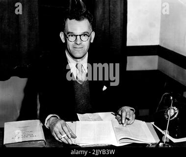 Mr Hal Missingham who assumed his duties as director of the National Art Gallery yesterday. September 04, 1945. Stock Photo