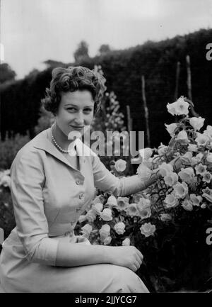 Portrait of the young Princess Alexandra of Kent at the age of 4, taken ...