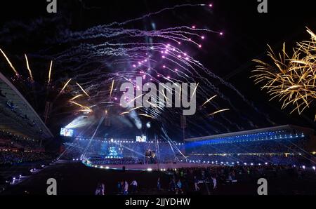 Birmingham, UK. 28th July, 2022. A general view as fireworks are let offf during the Commonwealth Games opening ceremony at Alexander Stadium, Birmingham. Picture credit should read: Paul Terry/Alamy Live News Stock Photo