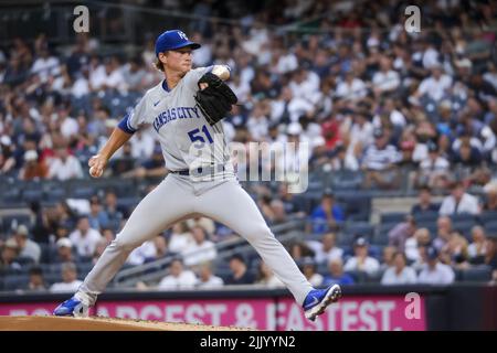 Bronx, United States. 28th July, 2022. Kansas City Royals starting pitcher Brady Singer (51) throws in the first inning against the Kansas City Royals at Yankee Stadium on Thursday, July 28, 2022 in New York City. Photo by Corey Sipkin/UPI Credit: UPI/Alamy Live News Stock Photo