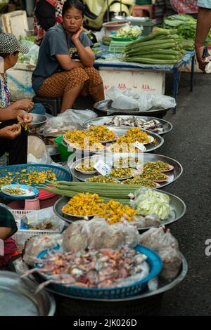 PHICHIT , THAILAND - AUGUST 29,2020 : Unidentified Thai vendors sell flowers used for cooking in a morning market in Thailand. Stock Photo