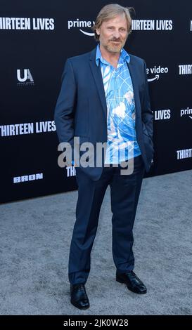 Westwood, United States. 28th July, 2022. WESTWOOD, LOS ANGELES, CALIFORNIA, USA - JULY 28: American actor Viggo Mortensen arrives at the Premiere Of Amazon Prime Video's 'Thirteen Lives' held at the Regency Village Theatre on July 28, 2022 in Westwood, Los Angeles, California, United States. ( Credit: Image Press Agency/Alamy Live News Stock Photo