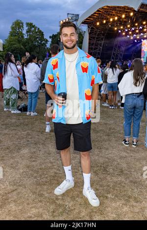 READING, BERKSHIRE, UK. 25 July 2022:  Chris Hughes attends Flackstock Festival in Reading, Berkshire, England. Credit: S.A.M./Alamy Live News Stock Photo