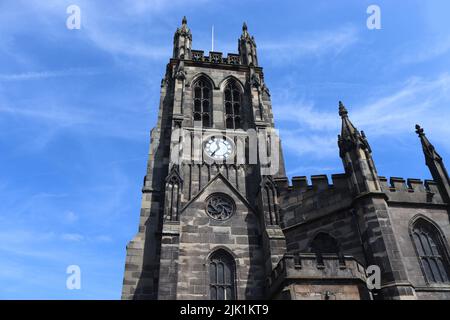 Exterior view of St.Mary's parish church in Stockport, Greater Manchester, England. Overlooking the market place this Grade 1 listed building is an ac Stock Photo