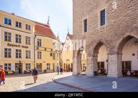 The 16th century Hopneri Maja and the 14th century Town Hall (Tallinna raekoda) in the square in the Old Town of Tallinn the capital city of Estonia Stock Photo