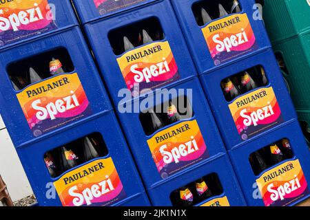 Munich, Deutschland. 26th July, 2022. Paulaner SPEZI boxes are stacked on a pallet. ? Credit: dpa/Alamy Live News Stock Photo