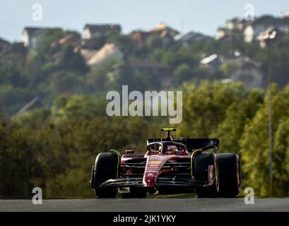 Budapest, Hungary. 29th July, 2022. 2022-07-29 17:27:12 BUDAPEST - Carlos Sainz (Ferrari) during the 2nd practice session ahead of the F1 Hungarian Grand Prix at the Hungaroring Circuit. ANP REMKO DE WAAL netherlands out - belgium out Credit: ANP/Alamy Live News Stock Photo