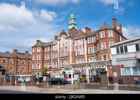 London, July 2022: LONDON- Hammersmith Hospital on Du Cane Road. A major teaching hospital in borough of Hammersmith & Fulham Stock Photo