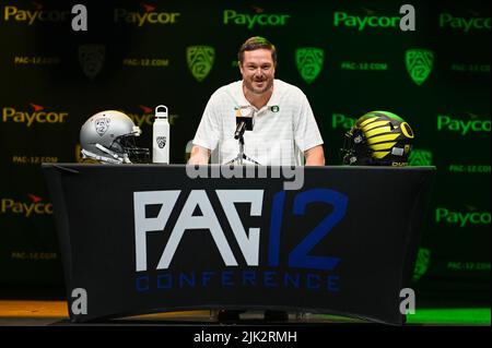 Oregon Ducks Head Coach Dan Lanning During The Rose Bowl Game 