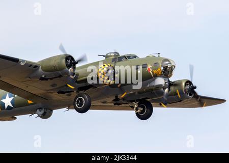 Flying Fortress, Sally B leaving Fairford. Stock Photo