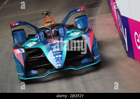 London, UK. 30th July, 2022. 33 during the 2022 London ePrix, 9th meeting of the 2021-22 ABB FIA Formula E World Championship, on the ExCeL London from July 30 to 31, in London, United Kingdom - Photo Eric Alonso / DPPI Credit: DPPI Media/Alamy Live News