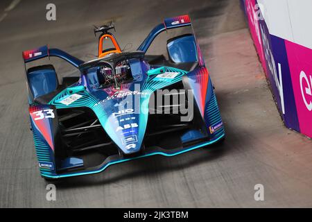 London, UK . 30th July, 2022. 33 during the 2022 London ePrix, 9th meeting of the 2021-22 ABB FIA Formula E World Championship, on the ExCeL London from July 30 to 31, in London, United Kingdom - Photo: Eric Alonso/DPPI/LiveMedia Credit: Independent Photo Agency/Alamy Live News