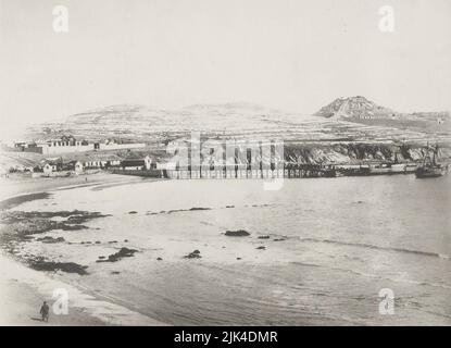 Landing of Chinese prisoners at Wei-Hai on 16 February 1895 Stock Photo