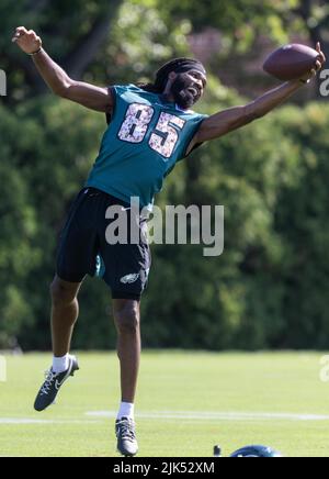 Philadelphia Eagles wide receiver Deon Cain (85) warms up prior to the  start of an NFL preseason football game against the Cleveland Browns,  Sunday, Aug. 21, 2022, in Cleveland. (AP Photo/Kirk Irwin